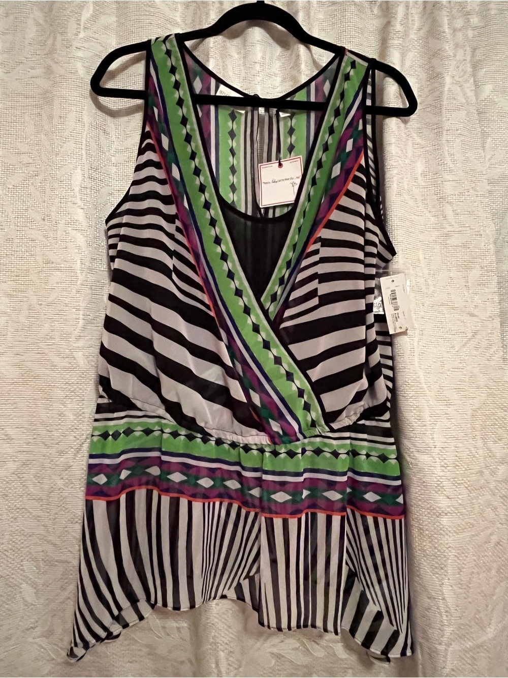 Bisou Bisou Geo Mix sleeveless v neck blouse XL zebra stripe women’s